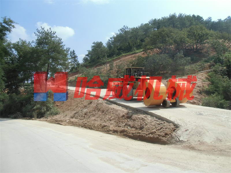 河源現場沖擊壓路機施工