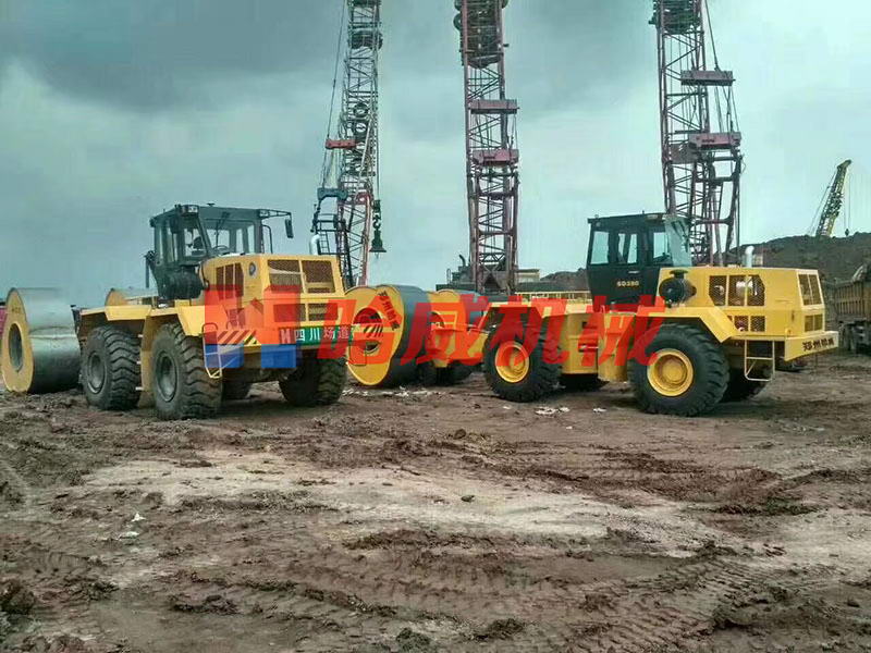 廣西南寧沖擊式壓路機施工