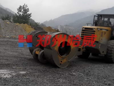 發往西藏昌都沖擊壓路機