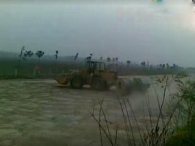 連霍高速沖擊壓路機現場視頻