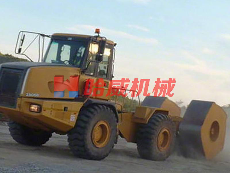 沖擊式壓路機價錢